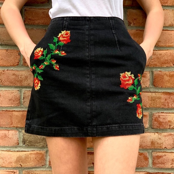 Topshop Dresses & Skirts - TOP SHOP BLACK DENIM EMBROIDERED SKIRT!